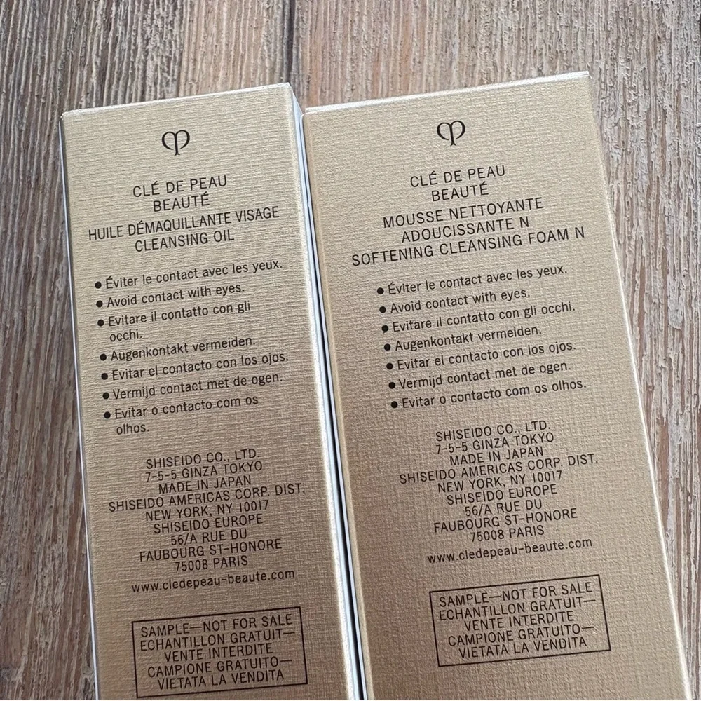 Cle de peau Makeup Bag and Travel Cleanser Duo